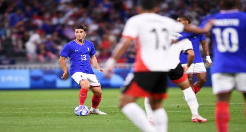 مباراة منتخب مصر ضد فرنسا .. قائم حمزة علاء يتصدى (فيديو)